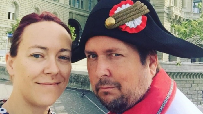 Die Satire-Fraktion. Live aus dem Casino Bern mit Lisa Catena, Matto Kämpf, Rebekka Lindauer